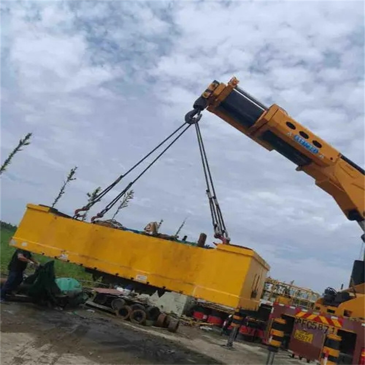 城步吊车吊集装箱需要多少钱